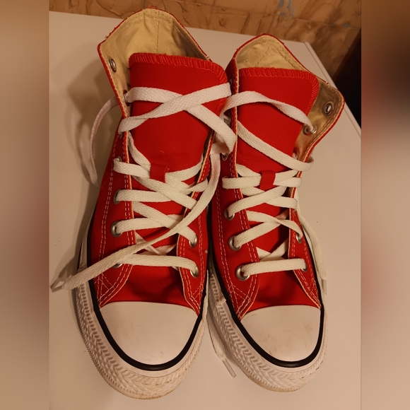 Converse Hightops - Picture 4 of 6